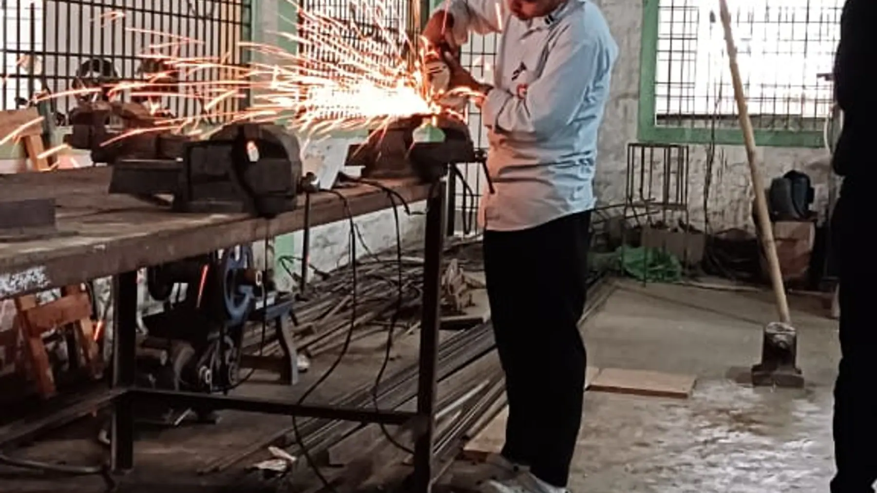 Industry Solutions: Hands-on skill building across welding, machining and site safety. Getting workforce operators shopfloor-ready from day one.